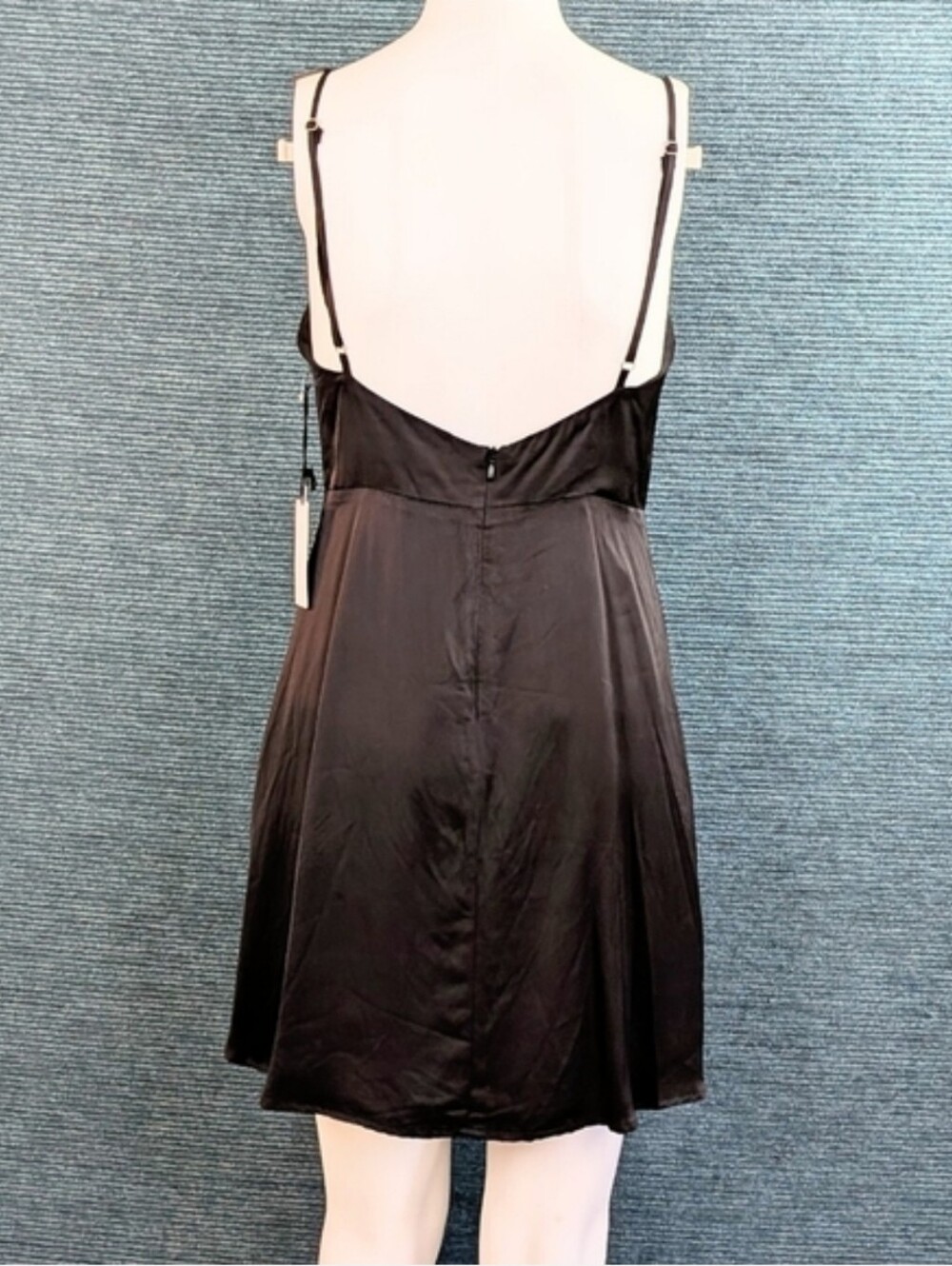 ASTR The Label Peony Black Ruched Satin Mini-Dress NWT - Picture 5 of 16